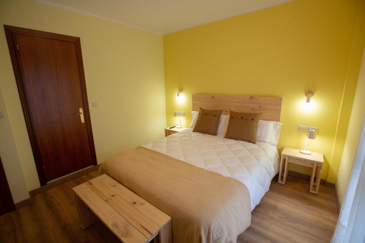 La Casona De Cardes Hotel Onís Buitenkant foto